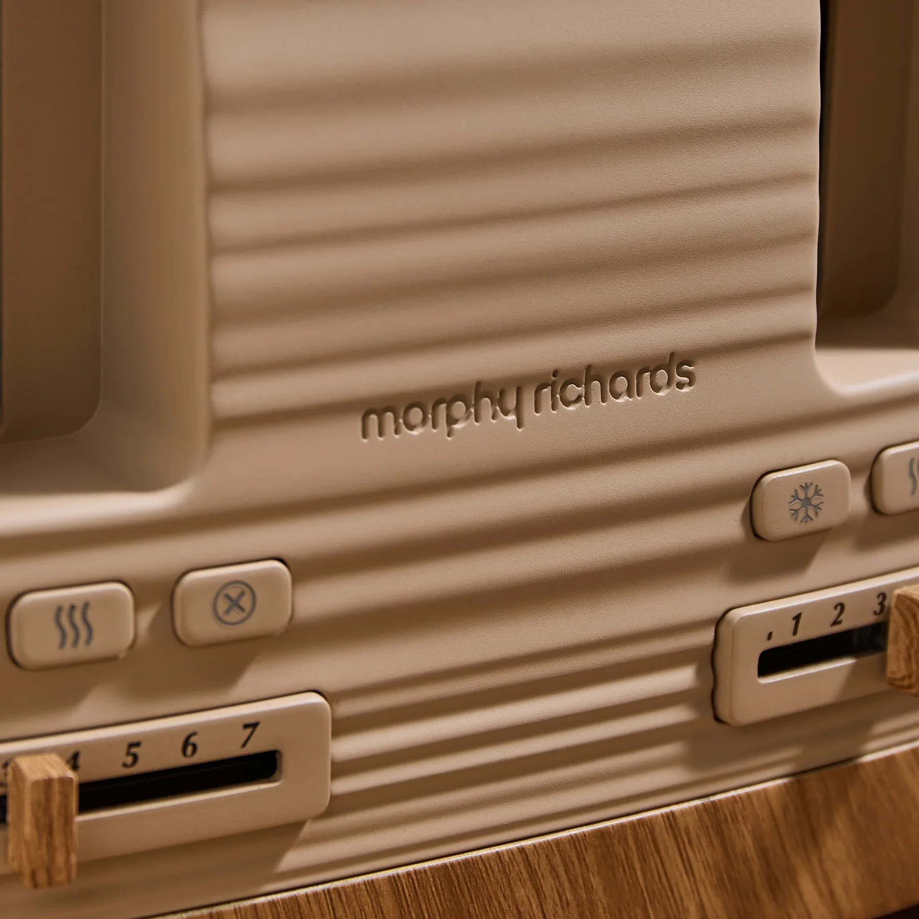 Morphy Richards Clay 1700W 4-Slice Toaster with Dual Control - Felspar | 243100 - Image 5