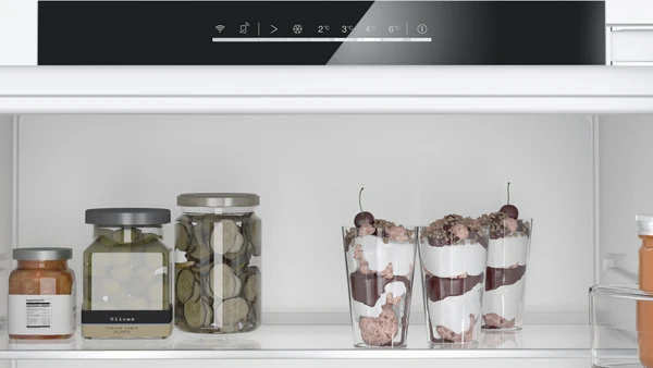 Bosch Series 4, built-under fridge, 82 x 60 cm, flat hinge | BSH KUR21VFE0G - Image 2
